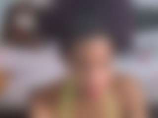 Live cam show with Thianaahorny - Smoking on Uber Horny
