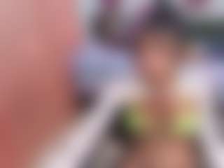 Thianaahorny's Live Sex Cam Show
