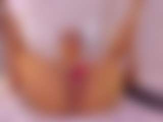 Live cam show with Vanessa - Skinny on MyBangCams