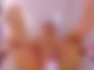 Live cam show with Vanessa - Small Tits on MyBangCams