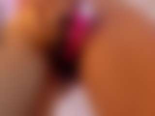 Live cam show with Vanessa - Skinny on galaxygirlnitro.com