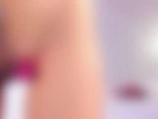 Live cam show with Vanessa - Smoking on studioflirtlive.com