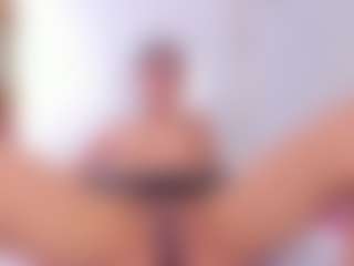 Live cam show with Vanessa - Amateur on justonemore.cc