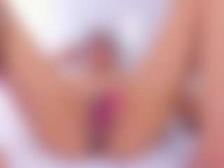 Live cam show with Vanessa - Full Nudity on boobsie.com
