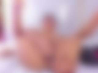 Live cam show with Vanessa - Butt Plug on Camsoda Late Night