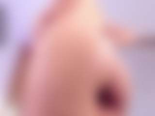 Live cam show with Vanessa - Dildo Or Vibrator on Free Soda