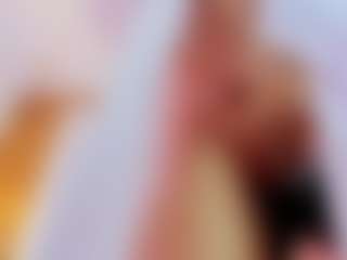 Live cam show with Vanessa - Full Nudity on Dolls Live