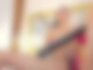 Live cam show with Vanessa - Doggy Style on CamClone
