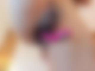 Live cam show with Vanessa - Skinny White on TeamSkeetLive | colombia