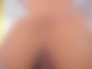 Live cam show with Vanessa - Teen (18+) on xxxlivecams.org