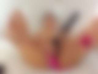 Live cam show with Vanessa - Lovense on Camiplay Live