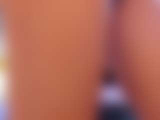 Live cam show with Vanessa - Body Massage on SxyPornLive