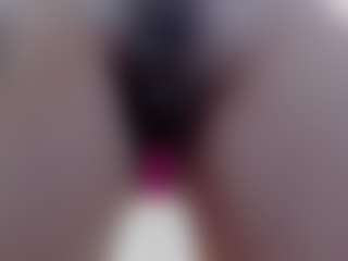 Live cam show with Vanessa - Smoking on Chatstar