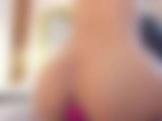 Live cam show with Vanessa - Full Nudity on SpunkLive