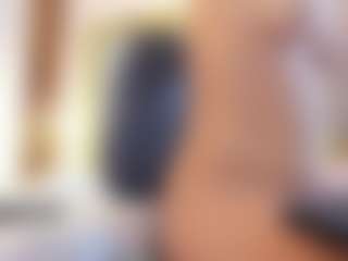Live cam show with Vanessa - Spank on CamClone