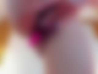 Live cam show with Vanessa - Public on Cam Slut
