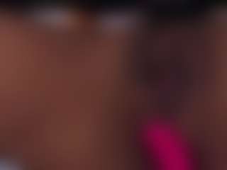 Live cam show with Vanessa - Public Toys on wildcum.com