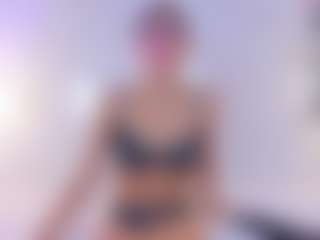 Live cam show with Vanessa - Public on Cam Slut