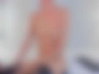 Live cam show with Vanessa - Control on TeamSkeetLive