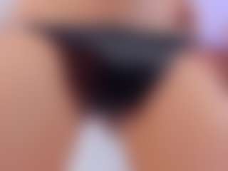 Live cam show with Vanessa - Deepthroat on Dare Cams