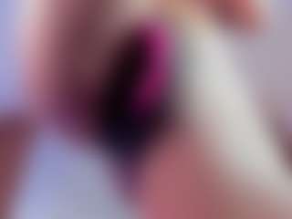 Live cam show with Vanessa - Smoking on Dolls Live