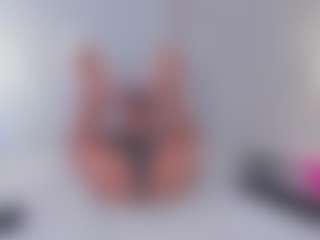 Live cam show with Vanessa - Smoking on livesuperchat.net