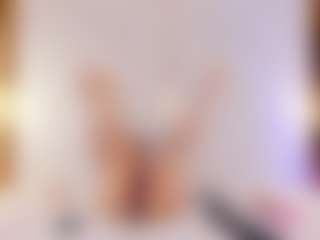 Live cam show with Vanessa - Body Massage on mypornchat.com