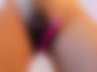 Live cam show with Vanessa - Fingering on EXY