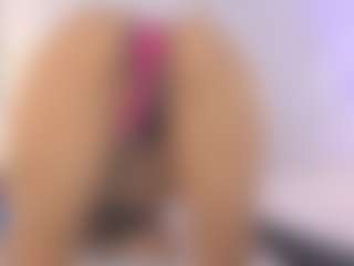 Live cam show with Vanessa - Dirty Talk on justonemore.cc