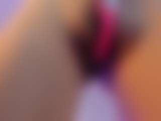 Live cam show with Vanessa - Full Nudity on Camsoda