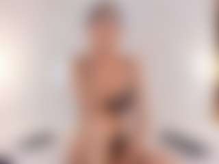 Live cam show with Vanessa - Smoking on Camsoda