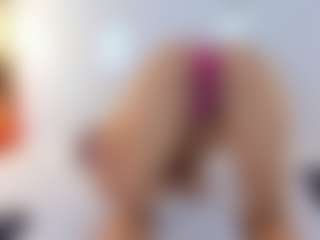 Live cam show with Vanessa - Fetish on Camsoda