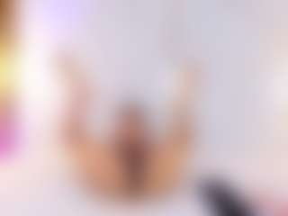 Live cam show with Vanessa - Smoking on Camsoda