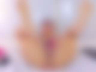 Live cam show with Vanessa - Skinny on hornycams.live