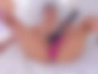Live cam show with Vanessa - Fingers on Uber Horny