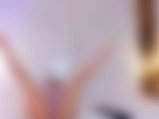 Live cam show with Vanessa - Normal on Hubzter Live