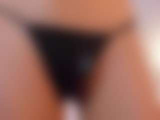 Live cam show with Vanessa - Normal on Dare Cams
