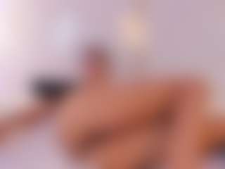 Live cam show with Vanessa - Teen (18+) on Camsoda