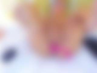 Live cam show with Vanessa - Fingering on Latina Girls