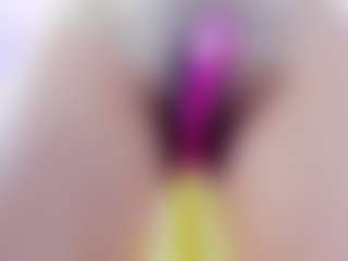 Live cam show with Vanessa - Cowgirl on 1on1-livenow