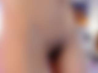 Live cam show with Vanessa - Brown Eyes on SpunkLive