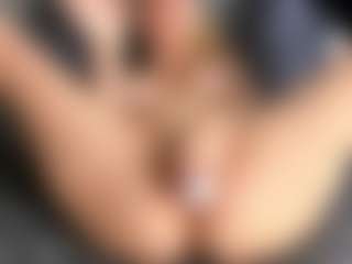 Live cam show with ivory-soull - Butt Plug on Camsoda