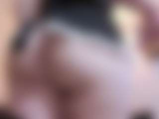 chloe-prg's Live Sex Cam Show