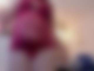 chloe-prg's Live Sex Cam Show