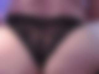 chloe-prg's Live Sex Cam Show