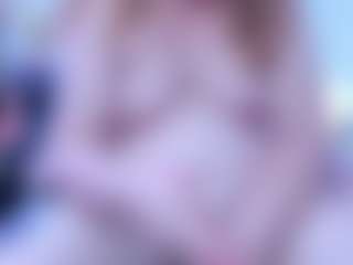 chloe-prg's Live Sex Cam Show