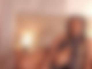 Live cam show with serena_quin - Middle Aged on CamwithHer