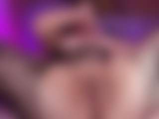 Live cam show with lucero-wilms - Foot Fetish on Camversity