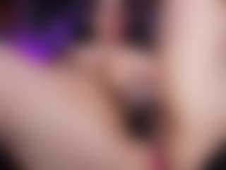 Live cam show with lucero-wilms - Facial on Camsoda