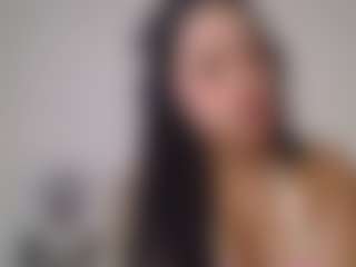 Live cam show with Milliebobby - Tease on Milf Play